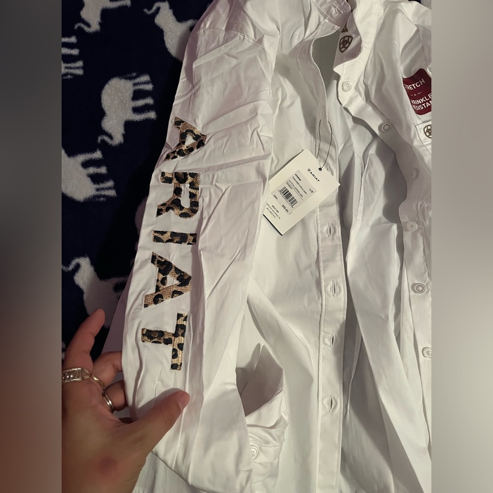 Ariat Shirt